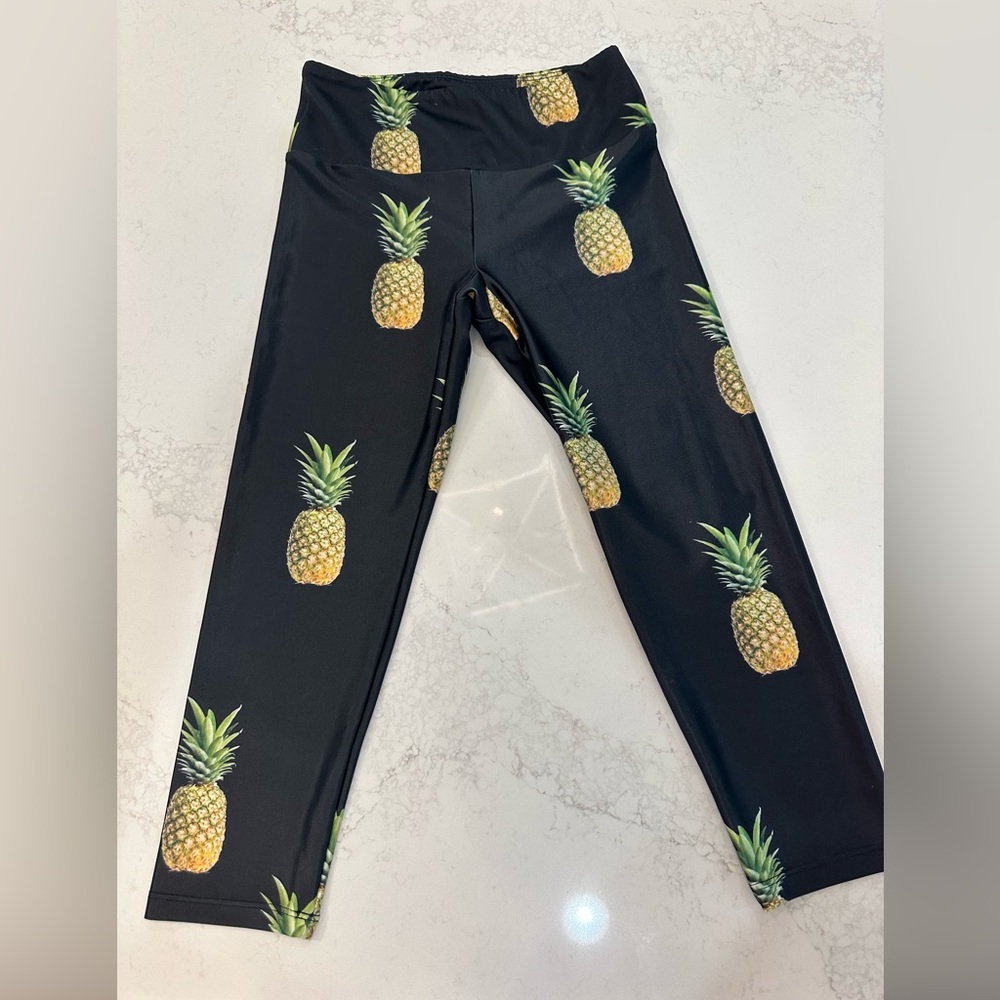 Goldsheep Black Pineapple Print Leggings